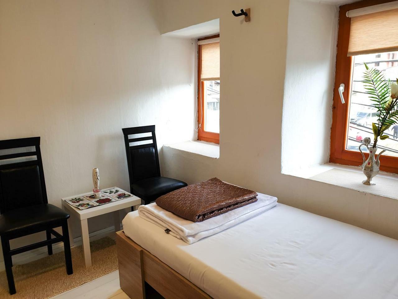 Kulla Dula Guesthouse Gjakova Eksteriør bilde