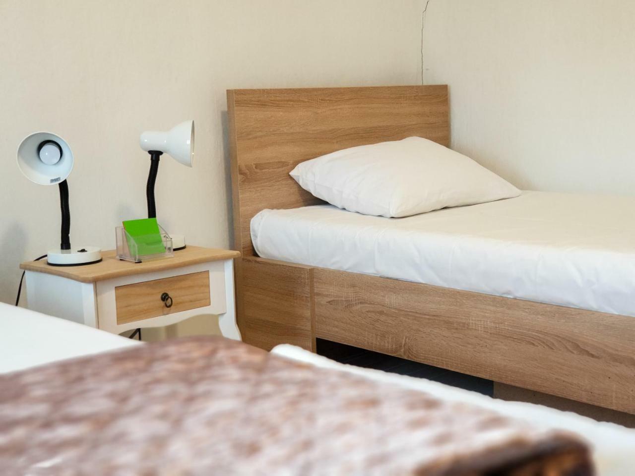 Kulla Dula Guesthouse Gjakova Eksteriør bilde