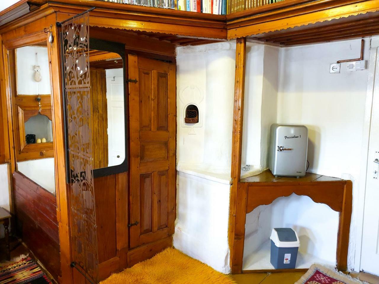 Kulla Dula Guesthouse Gjakova Eksteriør bilde